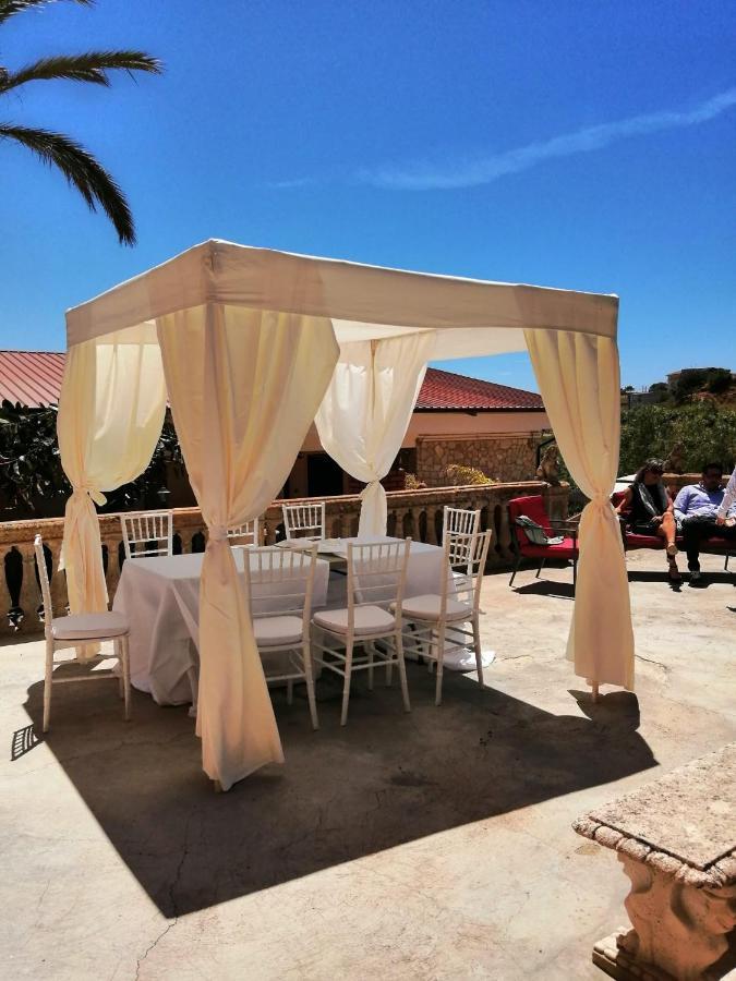 Casolare Del Toscano Country Rooms Caltagirone Eksteriør bilde